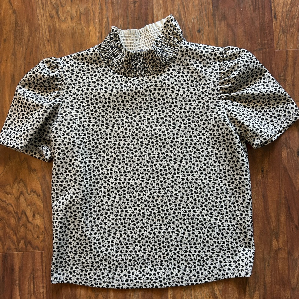 Zara Leopard Print High Neck Bliuse Women’s Size Medium